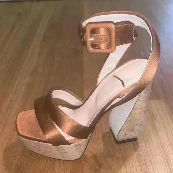 Si Rossi Satin Platform Sandal - Picture 9 of 15